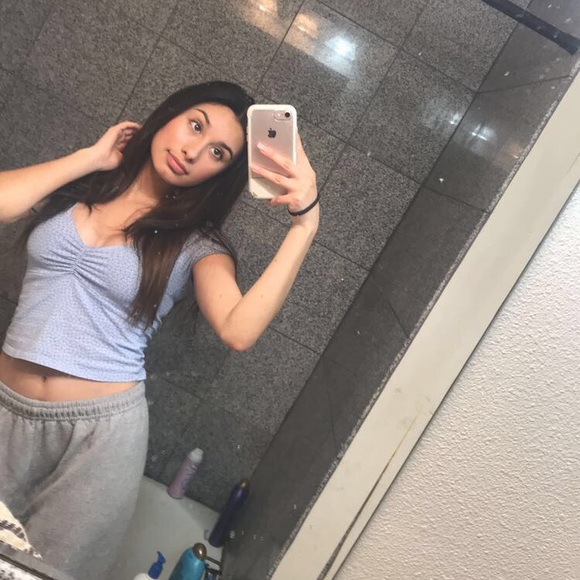 Meet your Posher, Melayna - Picture 1 of 1